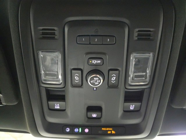 Used 2022 Chevrolet Tahoe Z71 w/ Z71 Off-Road Package image 36