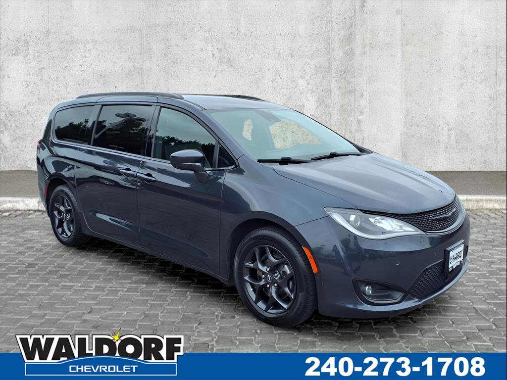 Used 2020 Chrysler Pacifica Touring-L w/ Advanced Safetytec Group