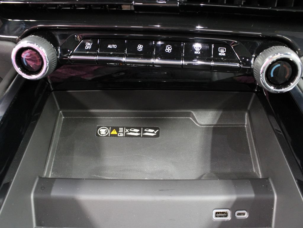 Used 2026 Chevrolet Tahoe RST w/ RST Capability Package AWD/4WD image 68