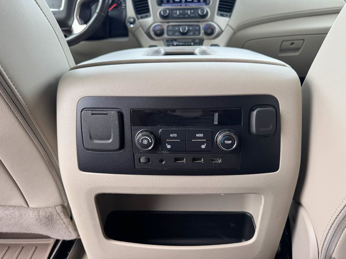 Used 2018 GMC Yukon Denali w/ Open Road Package RWD image 31