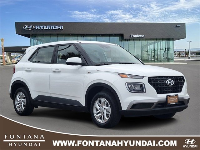 New 2026 Hyundai Venue SE