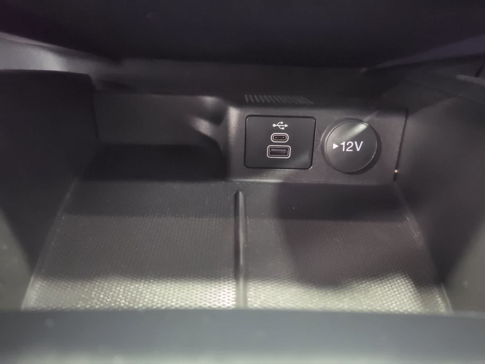 Used 2024 Ford Escape ST-Line w/ Tech Pack #1 AWD/4WD image 21