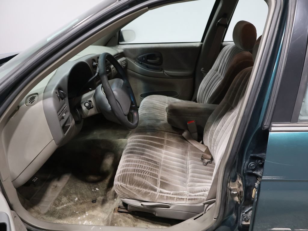 Used 2000 Chevrolet Lumina w/ Preferred Equipment Group image 16