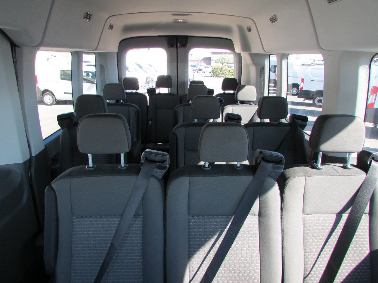 Used 2023 Ford Transit 350 XLT image 26