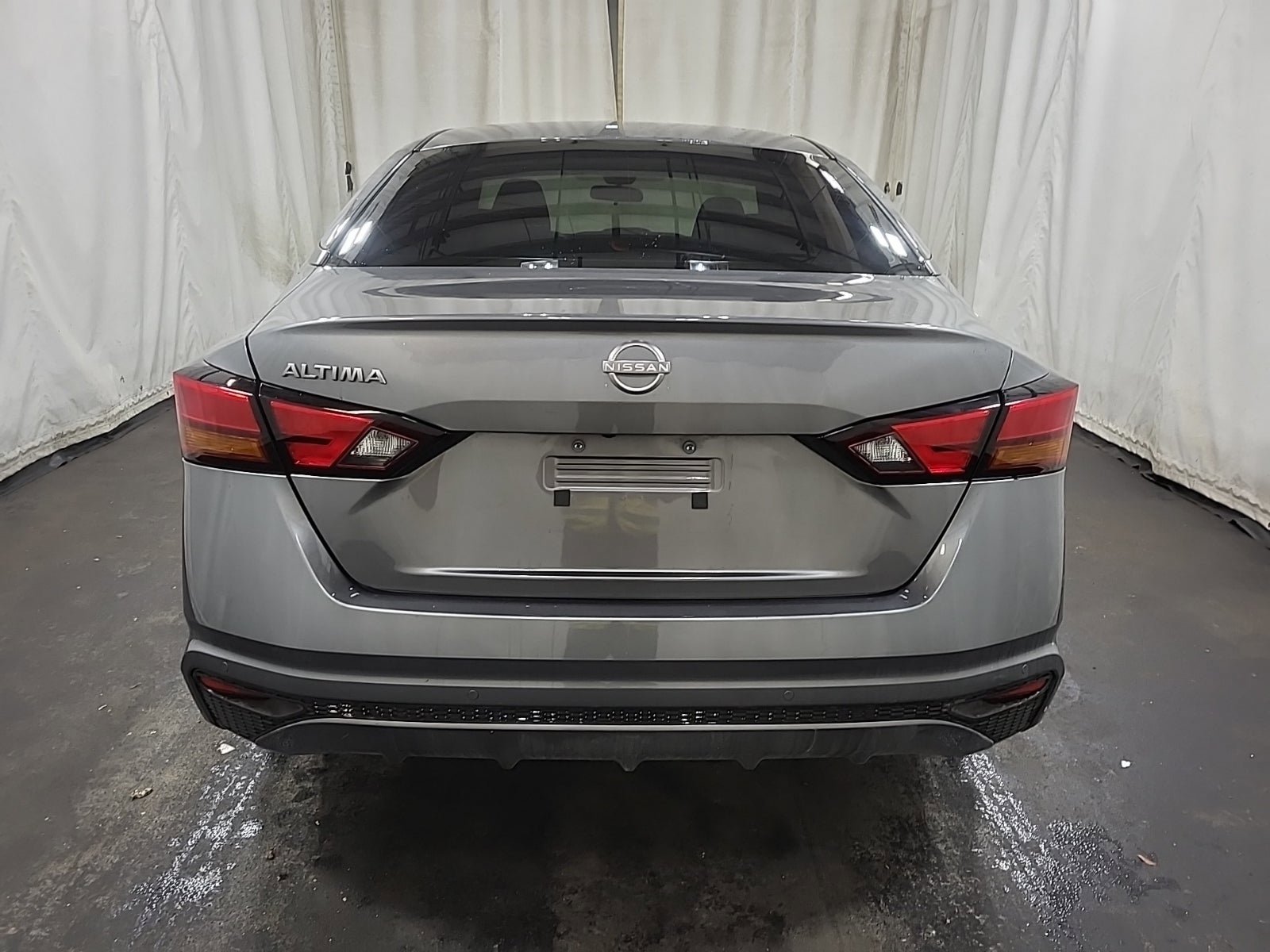 Used 2024 Nissan Altima 2.5 S FWD image 6