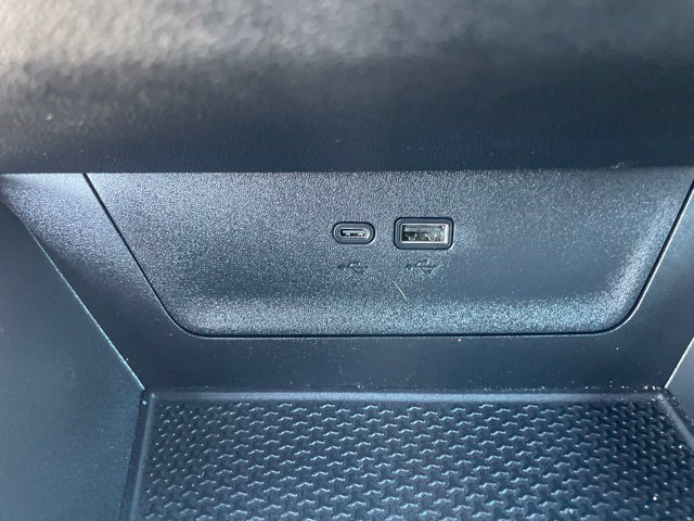 Used 2025 Chevrolet Equinox RS w/ Convenience Package III FWD image 27