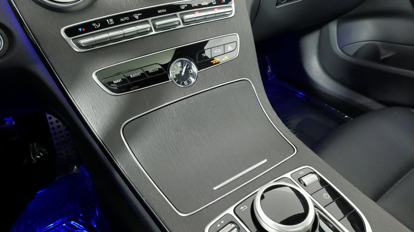 Used 2020 Mercedes-Benz C 300 4MATIC Sedan image 55