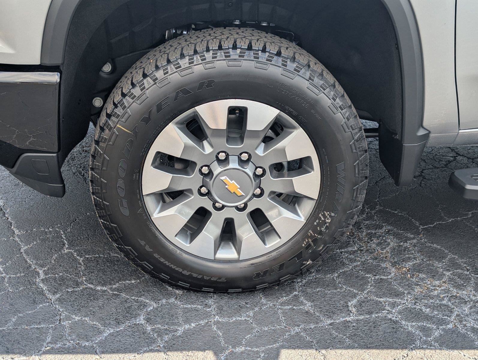 New 2026 Chevrolet Silverado 2500 Custom w/ Custom Value Package AWD/4WD image 10