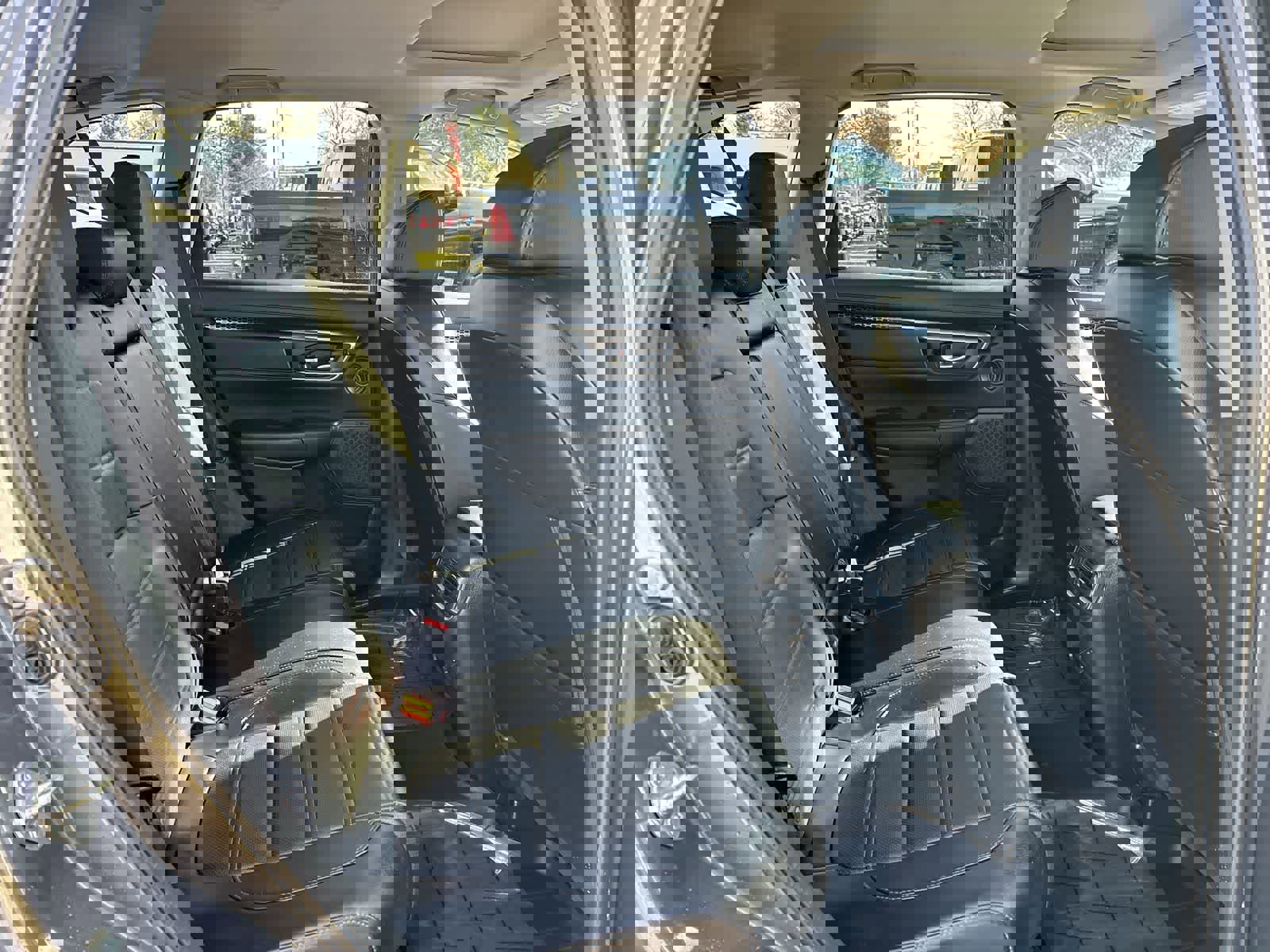 Used 2018 Honda CR-V Touring image 6