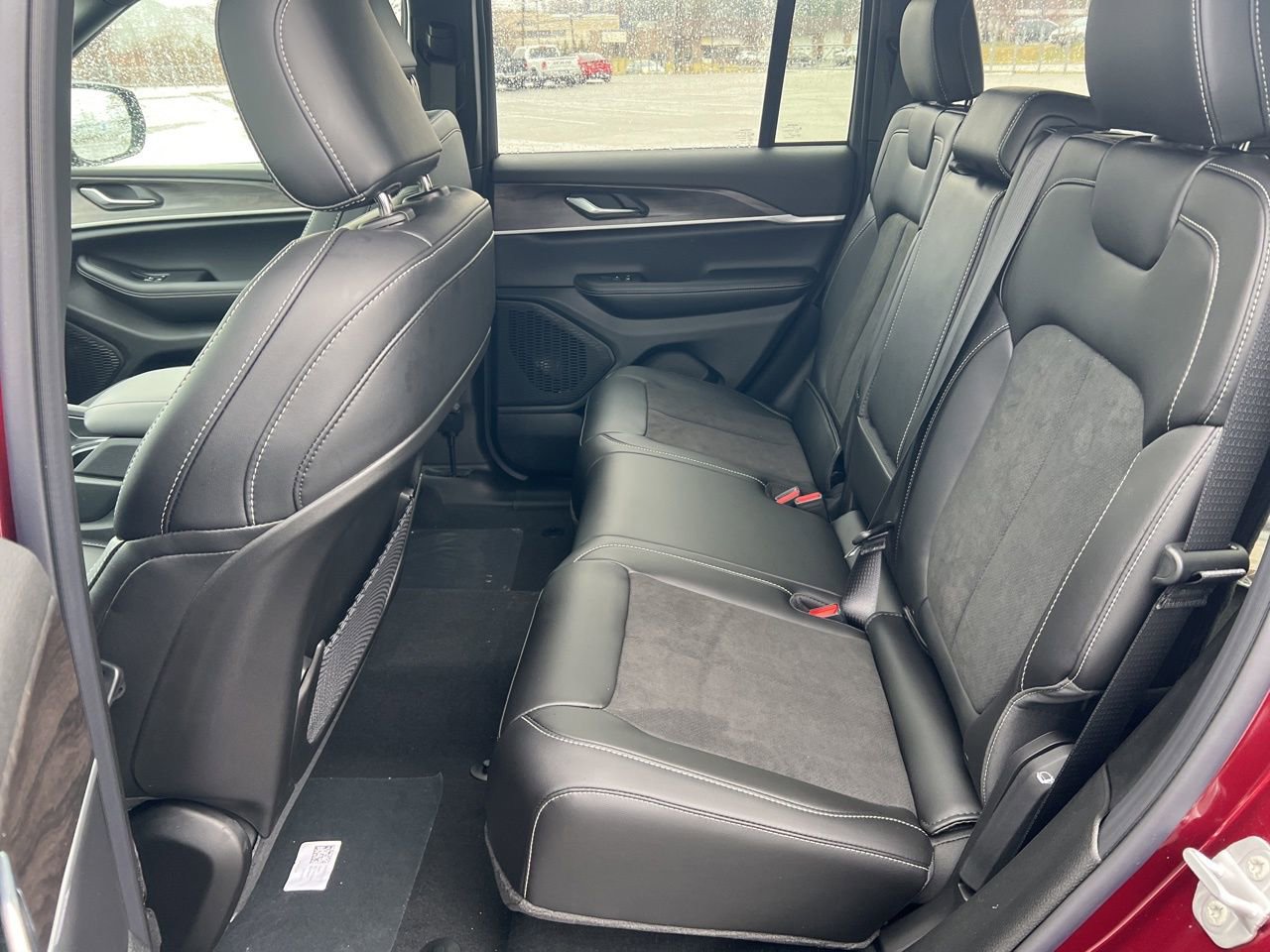 New 2026 Jeep Grand Cherokee Altitude image 15