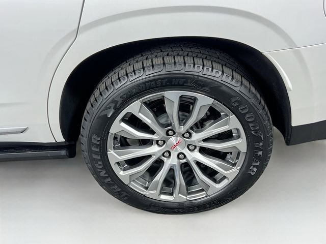 Certified 2024 GMC Yukon Denali image 33