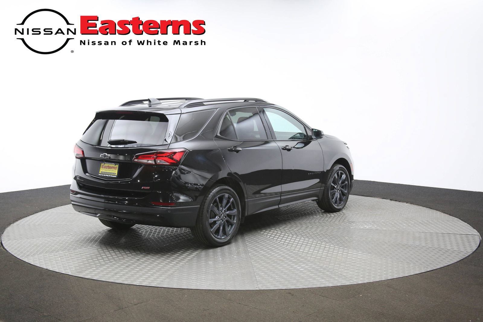 Used 2024 Chevrolet Equinox RS FWD image 39