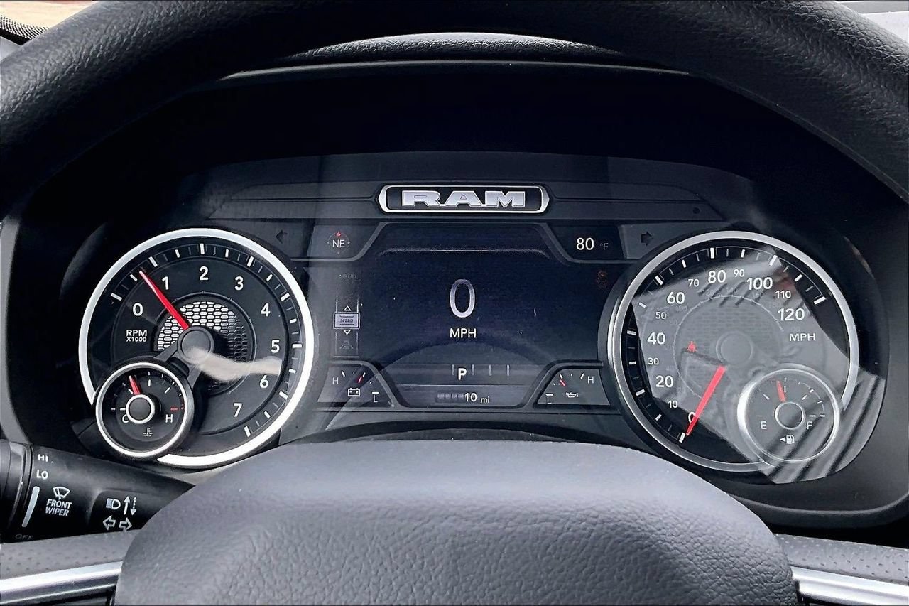 New 2026 RAM 1500 Express AWD/4WD image 11