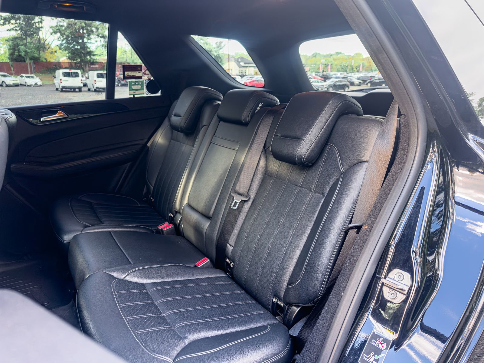 Used 2019 Mercedes-Benz GLE 400 4MATIC image 21