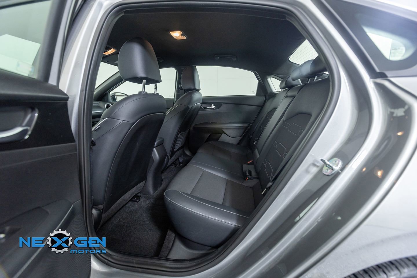 Used 2023 Kia Forte GT-Line w/ GT-Line Technology Package FWD image 27