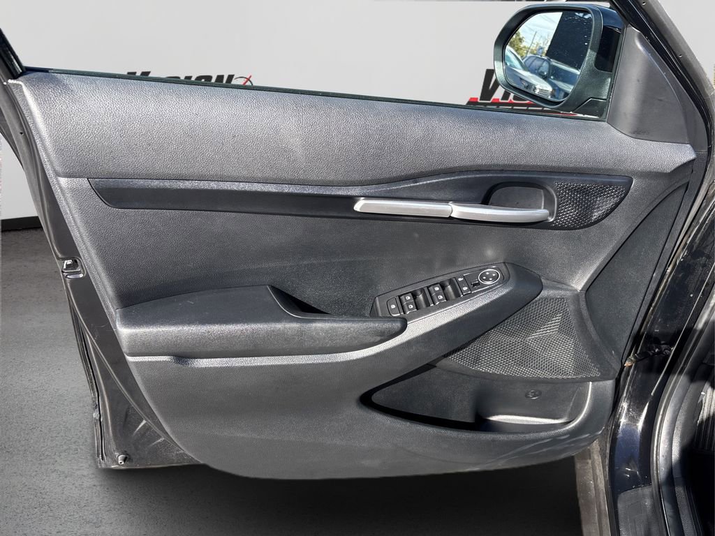 Certified 2023 Kia Seltos LX image 21