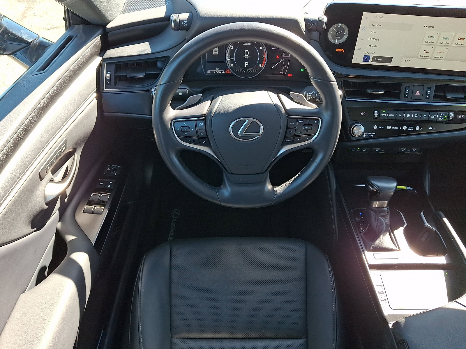 Certified 2023 Lexus ES 350 w/ Premium Package FWD image 12