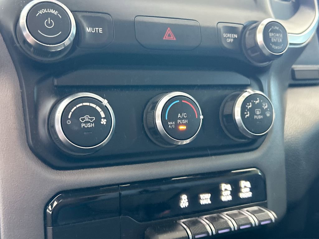 Used 2019 RAM 1500 Big Horn image 24