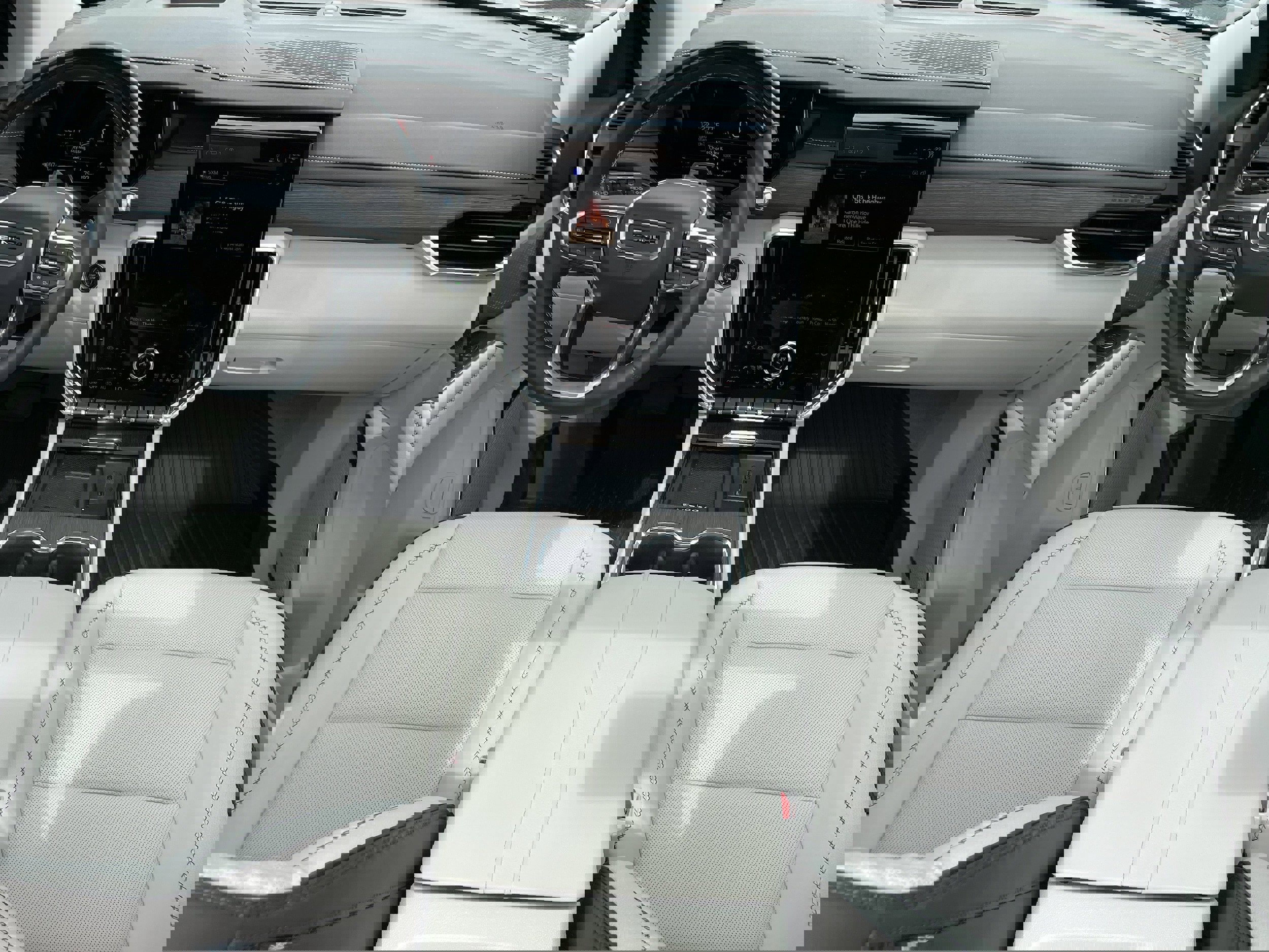 Certified 2025 GMC Acadia Denali w/ Super Cruise Package image 13