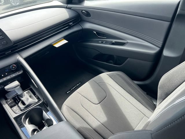 New 2026 Hyundai Elantra SEL Sport Premium w/ Cargo Package FWD image 15