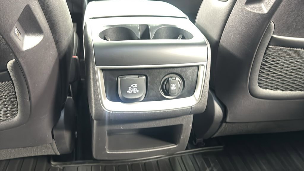 Used 2025 Kia Carnival SX Prestige image 39