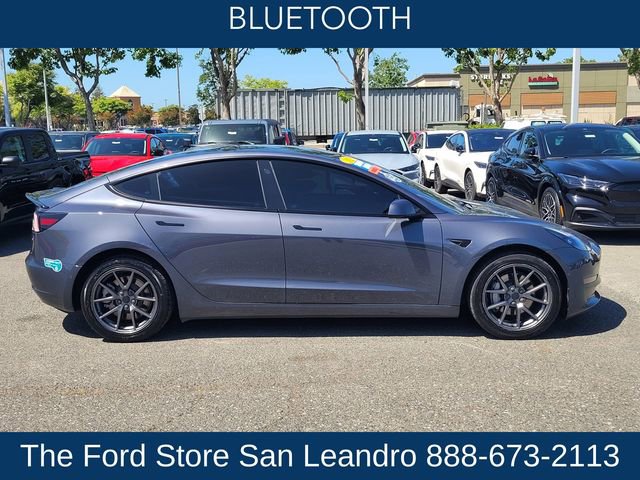 Used 2022 Tesla Model 3 Long Range AWD/4WD image 7