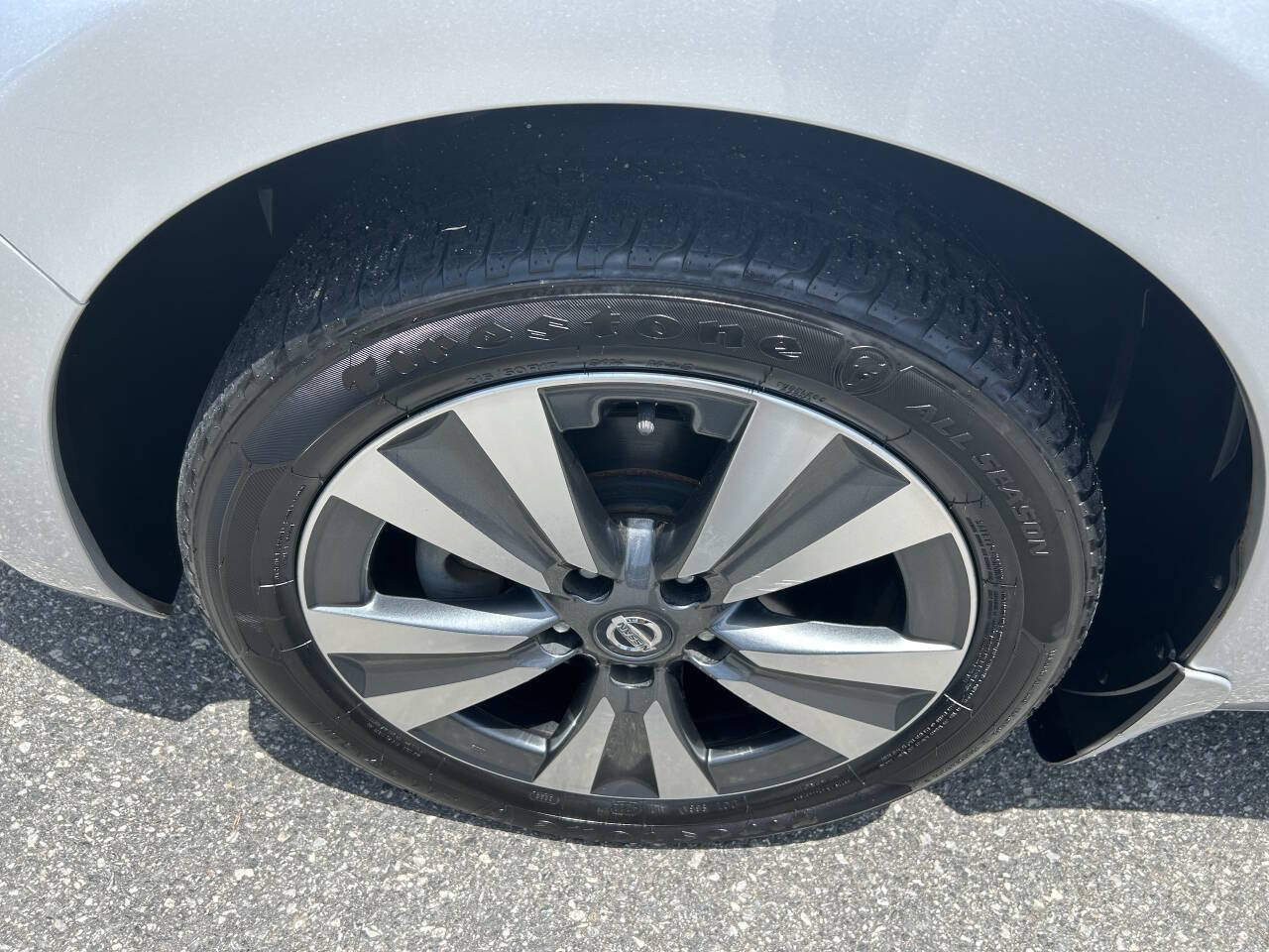 Used 2016 Nissan Leaf SV w/ Premium Package FWD image 13