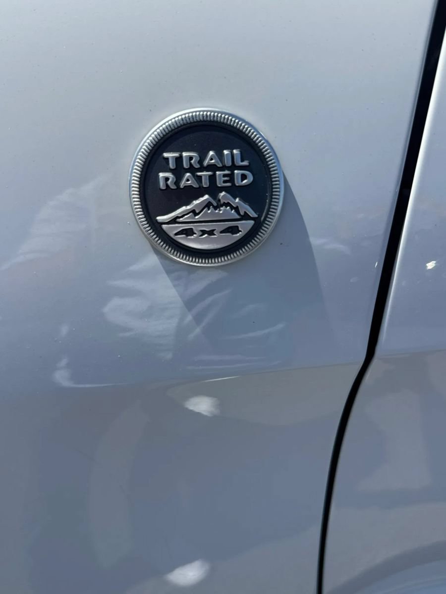 Used 2018 Jeep Grand Cherokee Limited AWD/4WD image 41