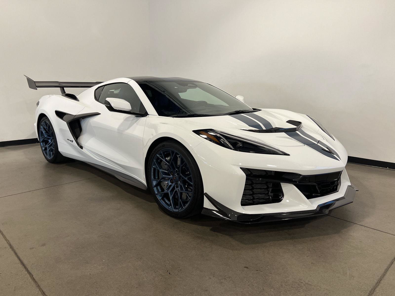 Used 2026 Chevrolet Corvette ZR1 w/ ZR1 Carbon Fiber Aero Package