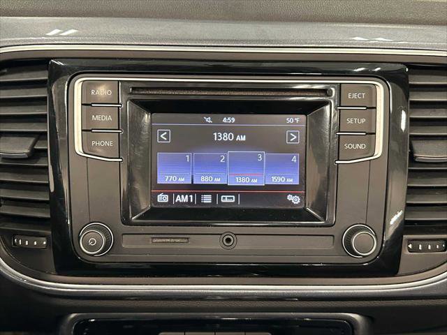 Used 2018 Volkswagen Beetle 2.0T Coast image 31