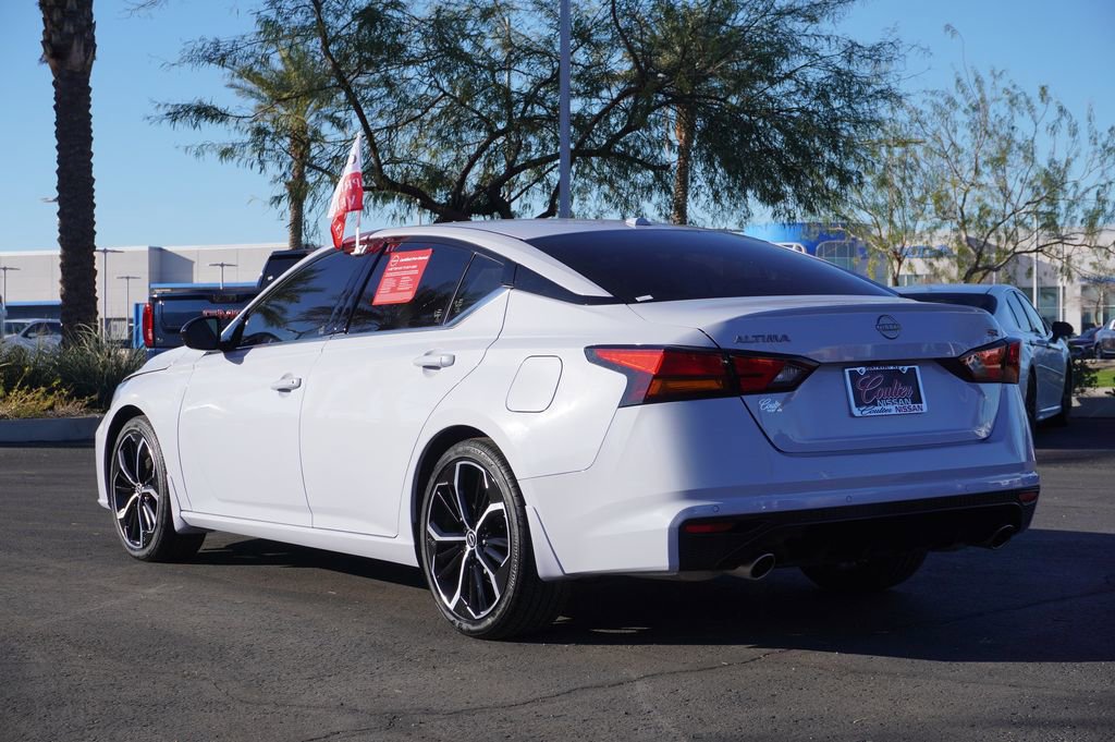 Certified 2025 Nissan Altima 2.5 SR image 3