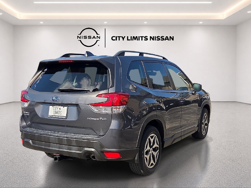 Used 2021 Subaru Forester Premium w/ Popular Package #1 AWD/4WD image 6
