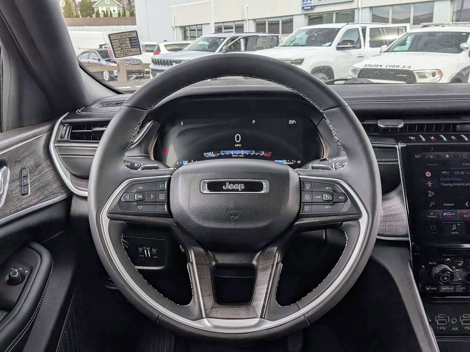 Used 2024 Jeep Grand Cherokee L Limited w/ Luxury Tech Group II image 14