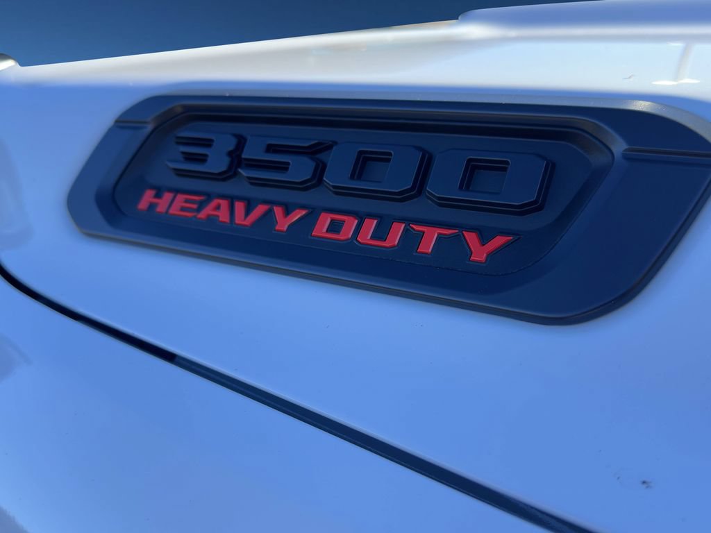 New 2026 RAM 3500 Tradesman AWD/4WD image 31