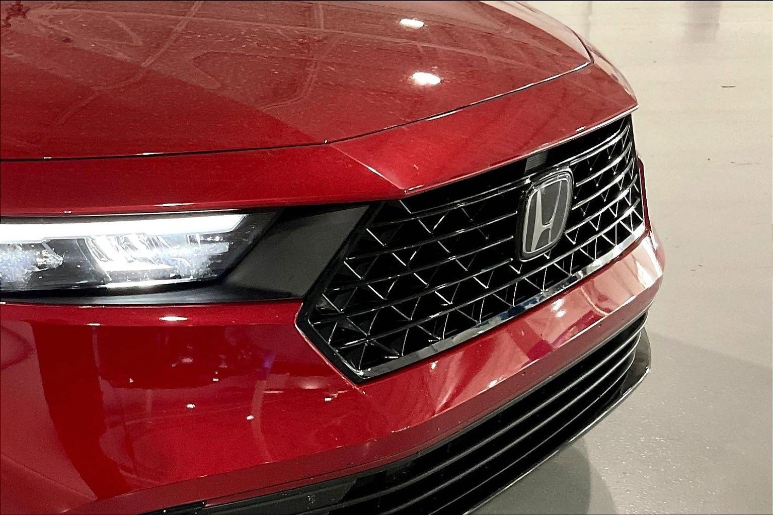 Used 2025 Honda Accord Sport image 33