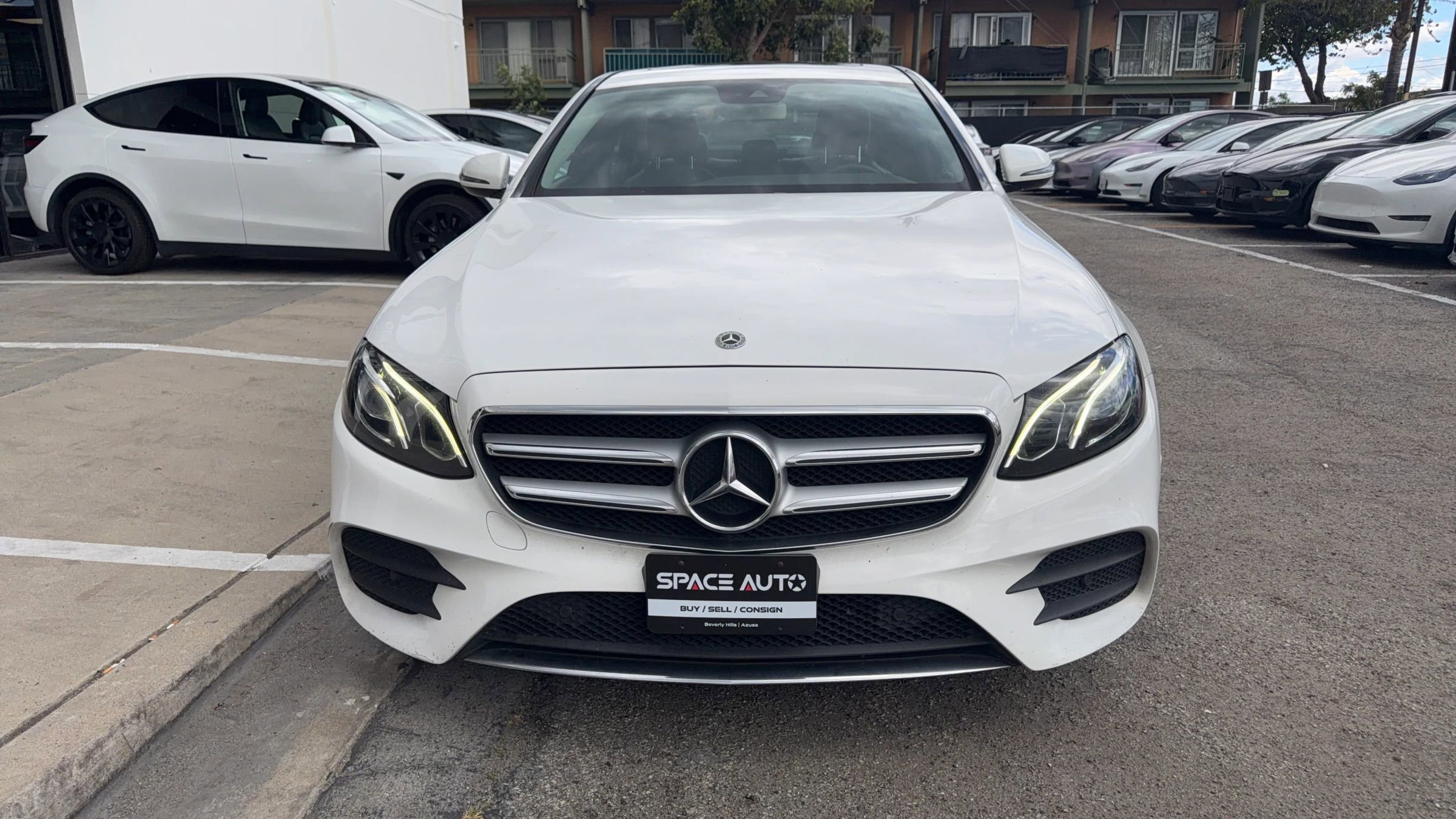 Used 2018 Mercedes-Benz E 300 image 2