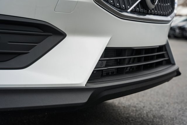 New 2026 Volvo V60 B5 Cross Country Plus w/ Protection Package Premier image 16