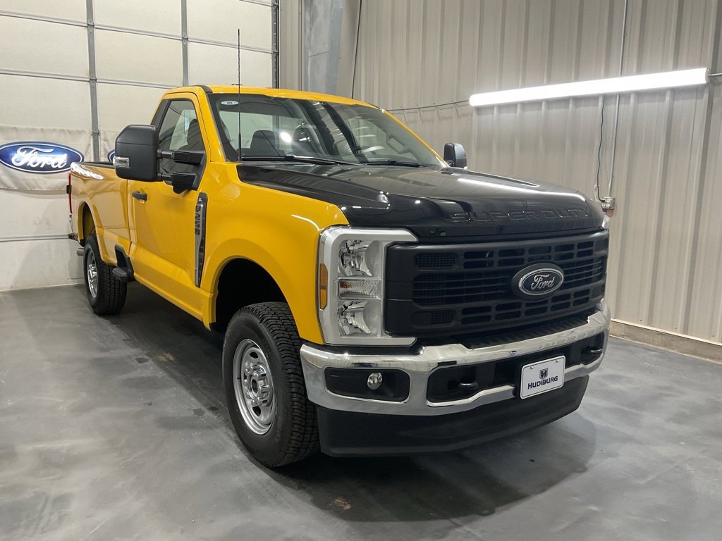 Used 2025 Ford F250 XL w/ 360-Degree Camera Package