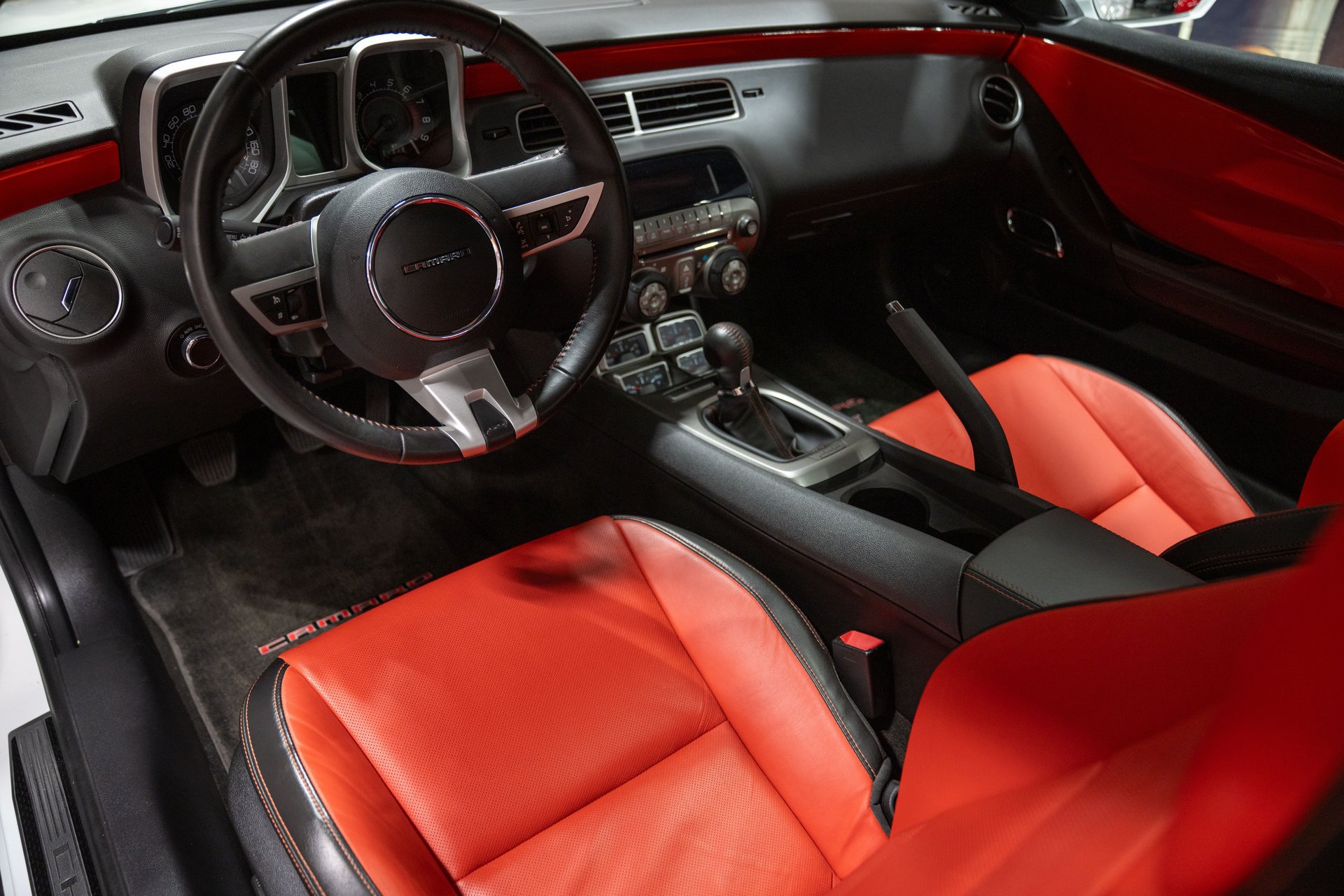Used 2010 Chevrolet Camaro SS w/ RS Package RWD image 12