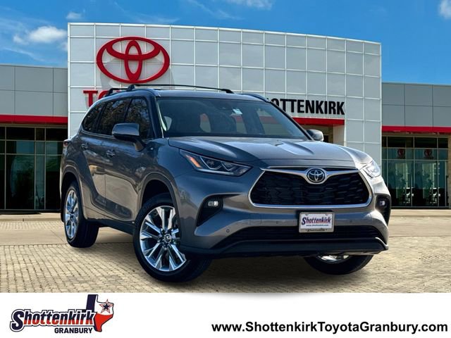 New 2026 Toyota Highlander Limited