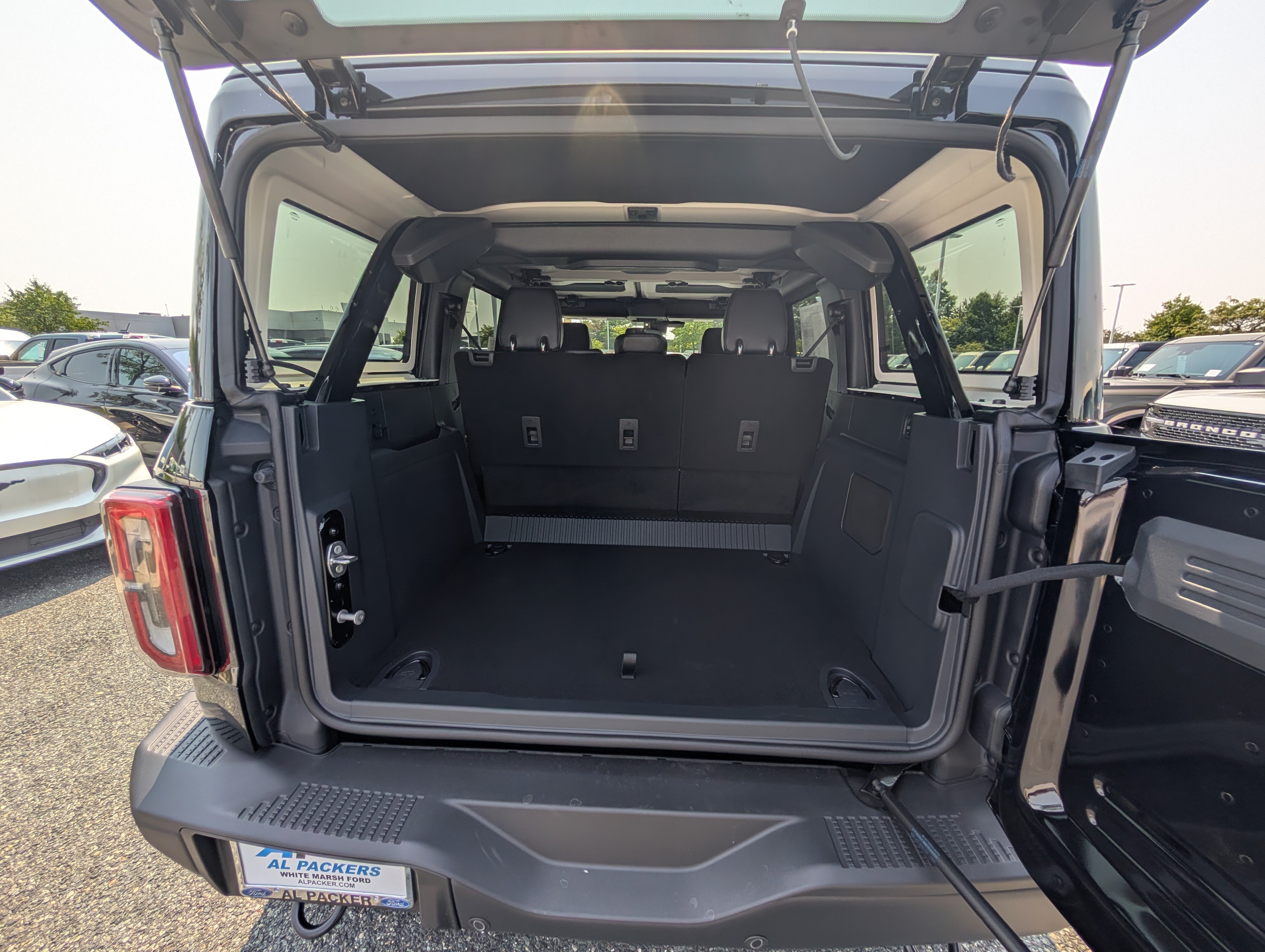 New 2026 Ford Bronco Badlands AWD/4WD image 8
