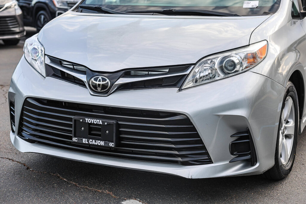Used 2020 Toyota Sienna LE FWD image 21