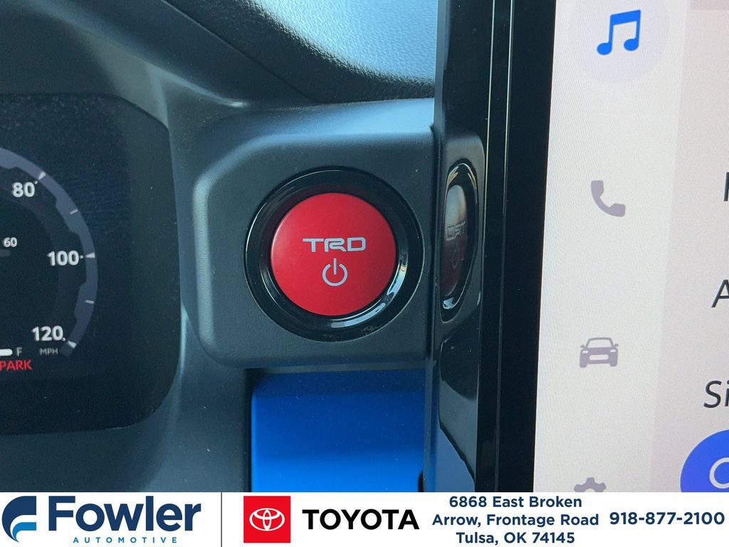 Certified 2025 Toyota Tacoma TRD Off-Road w/ TRD Off Road Upgrade Package AWD/4WD image 22