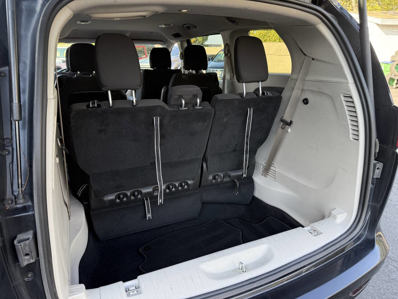 Used 2022 Chrysler Voyager LX image 19