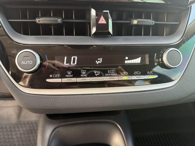 Certified 2025 Toyota Corolla LE FWD image 21