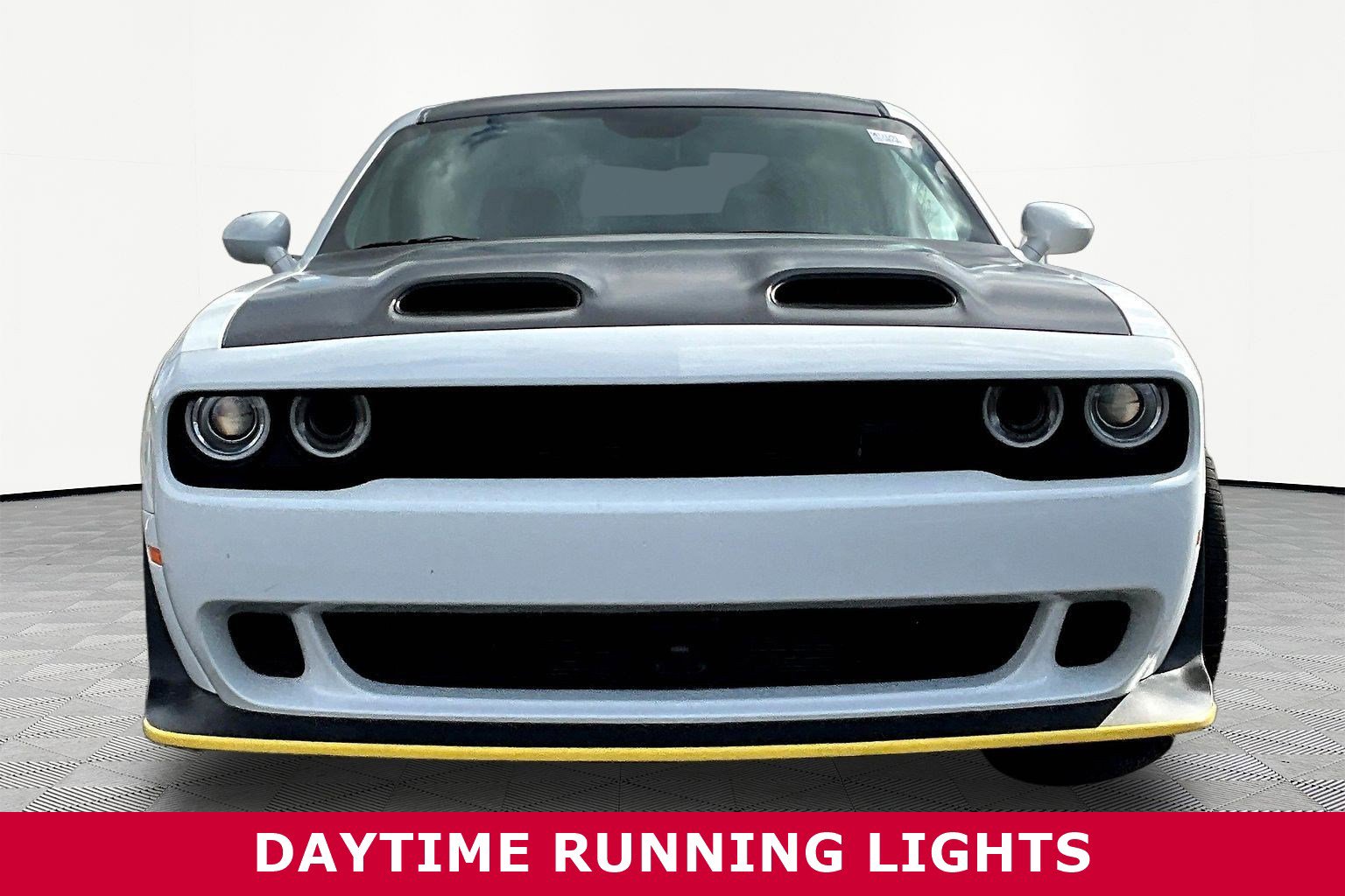 Used 2023 Dodge Challenger SRT Hellcat image 2