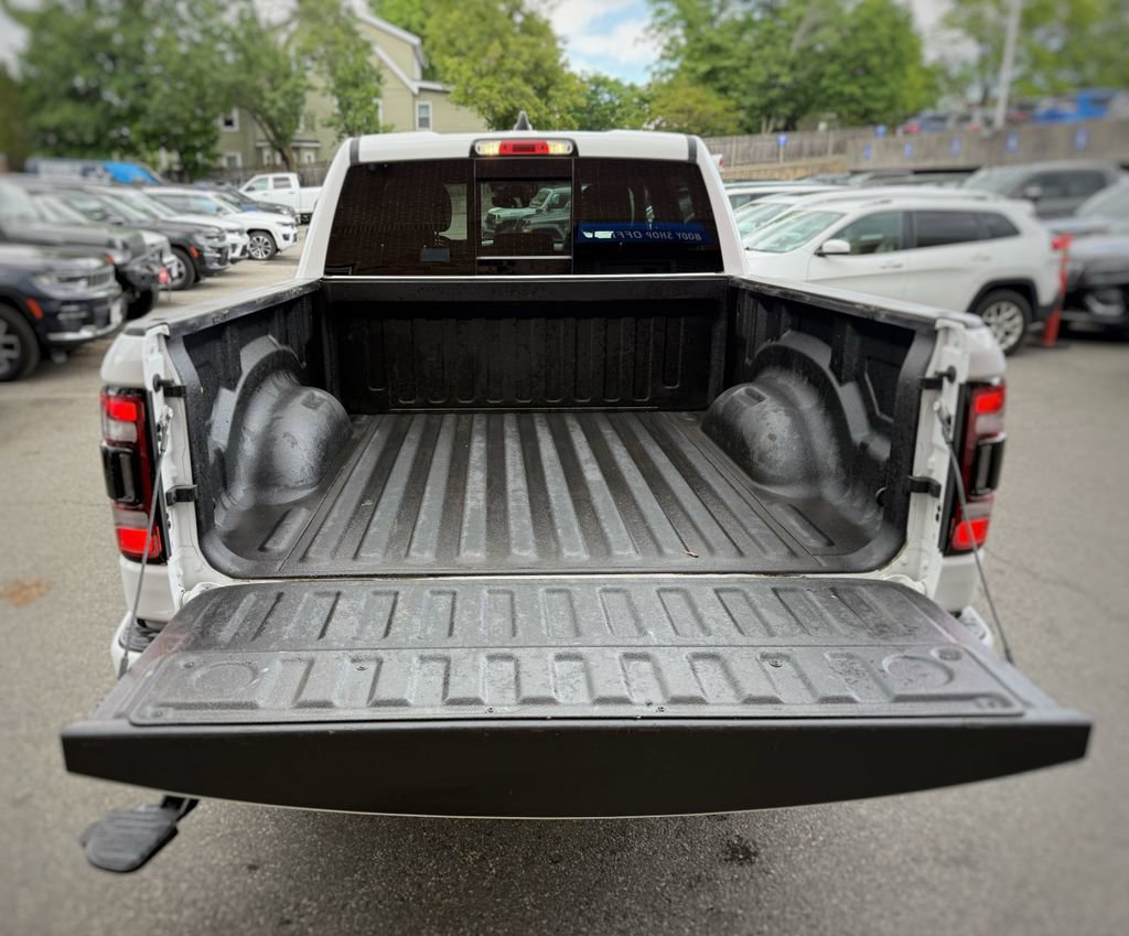 Used 2024 RAM 1500 Laramie AWD/4WD image 18