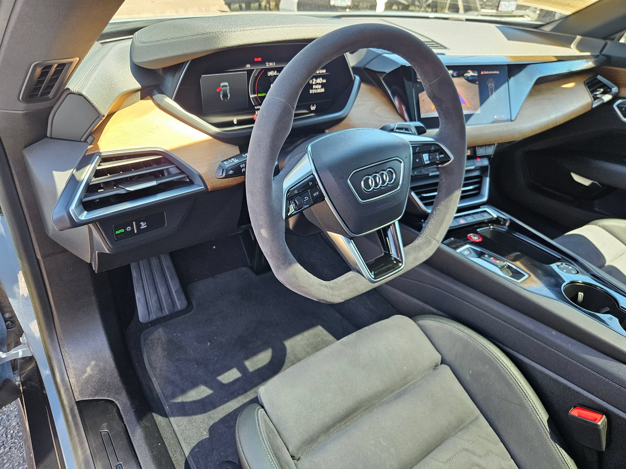 Used 2023 Audi e-tron GT Premium Plus w/ Executive Package AWD/4WD image 12