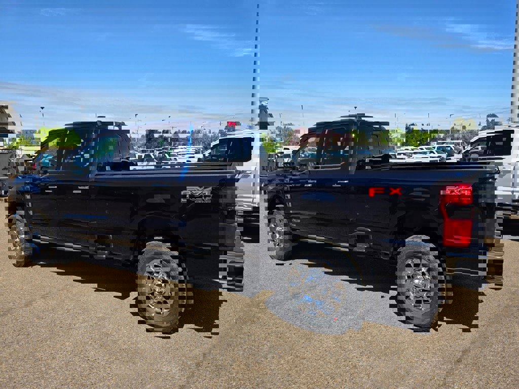 New 2025 Ford F350 Lariat w/ Lariat Ultimate Package image 29