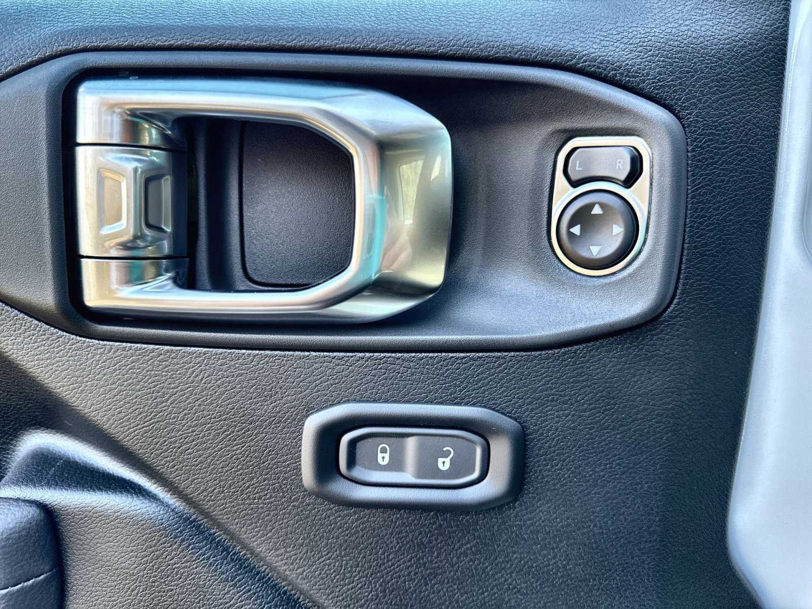 New 2026 Jeep Wrangler Willys image 15